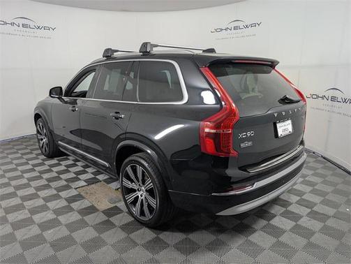 2022 Volvo XC90 T6 Inscription