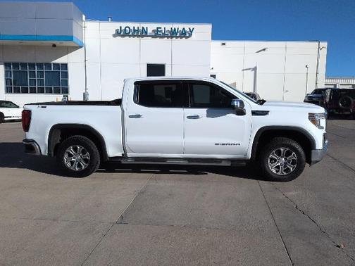 2021 GMC Sierra 1500 SLT