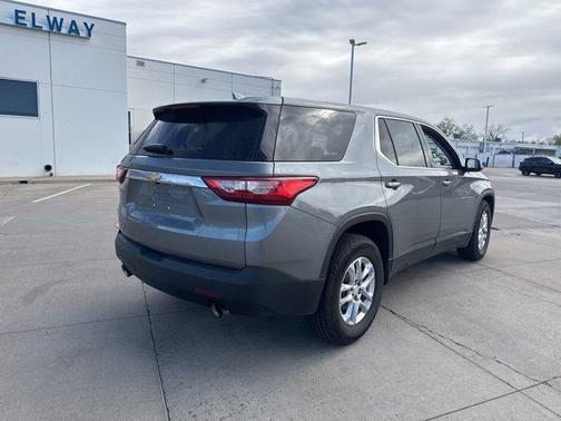 Steel Metallic 2018 Chevrolet Traverse LS