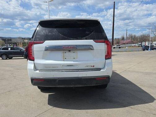 2023 GMC Yukon XL AT4