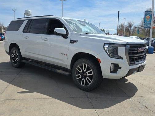 2023 GMC Yukon XL AT4