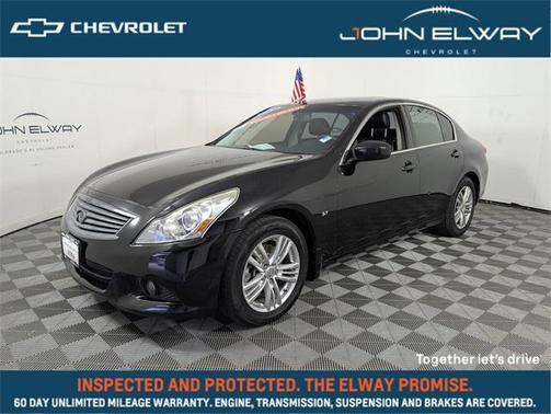 2015 INFINITI Q40 Base