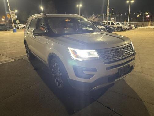 2017 Ford Explorer Platinum
