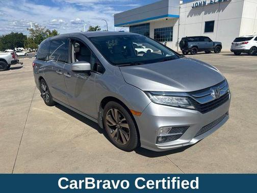 Lunar Silver Metallic 2018 Honda Odyssey Elite