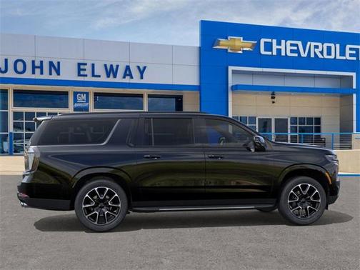 2025 Chevrolet Suburban RST
