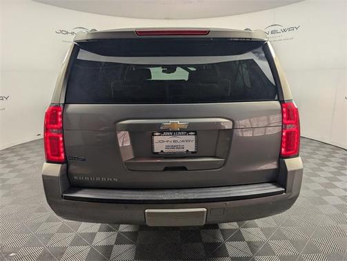 2018 Chevrolet Suburban LT