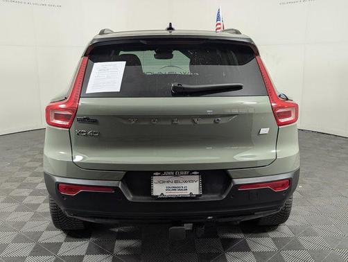 2022 Volvo XC40 Recharge Pure Electric P8 Twin Ultimate