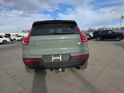 2022 Volvo XC40 Recharge Pure Electric P8 Twin Ultimate