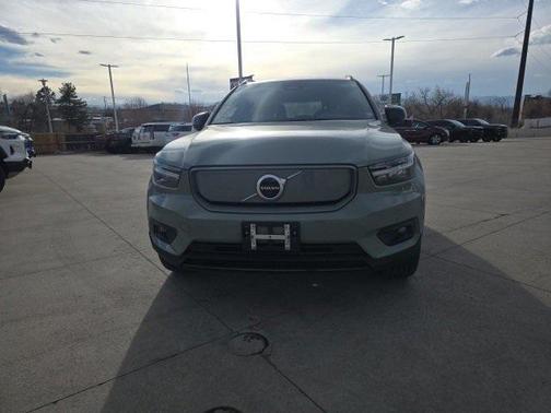 2022 Volvo XC40 Recharge Pure Electric P8 Twin Ultimate