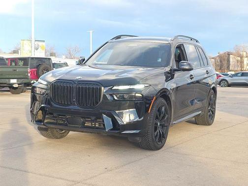 2025 BMW X7 xDrive40i