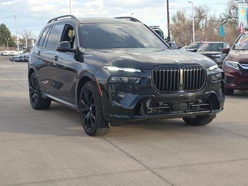 2025 BMW X7 xDrive40i