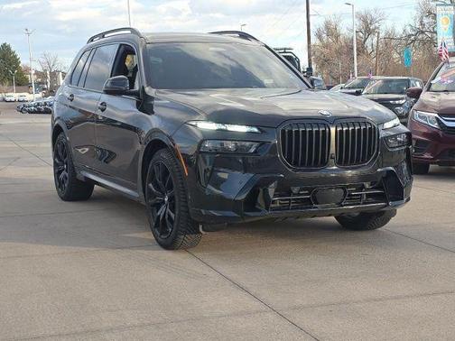 2025 BMW X7 xDrive40i
