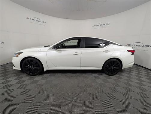 2022 Nissan Altima SR FWD