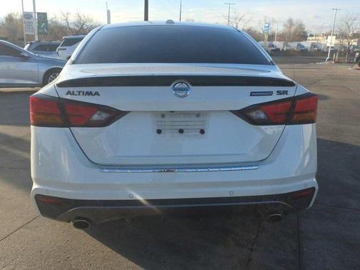 2022 Nissan Altima SR FWD