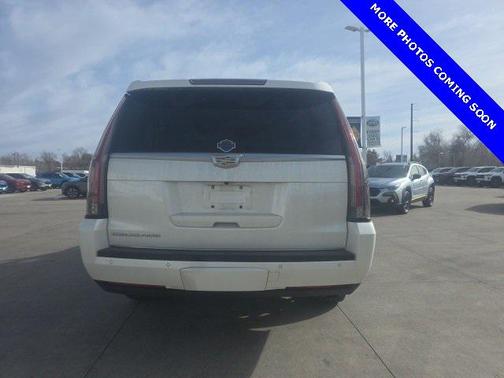 2015 Cadillac Escalade ESV Luxury