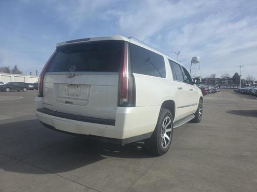 2015 Cadillac Escalade ESV Luxury