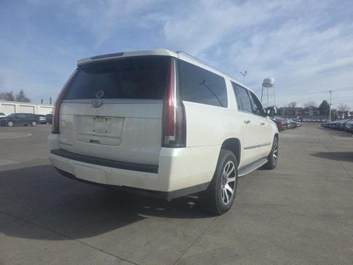 2015 Cadillac Escalade ESV Luxury
