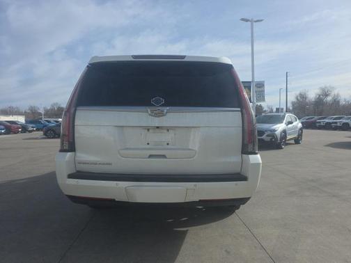 2015 Cadillac Escalade ESV Luxury