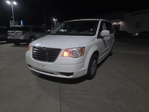 2008 Chrysler Town & Country Touring
