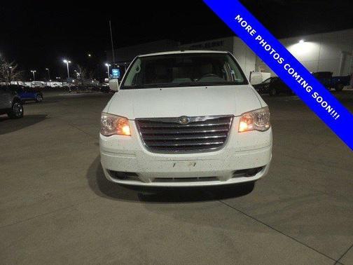 2008 Chrysler Town & Country Touring