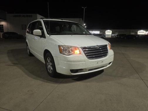 2008 Chrysler Town & Country Touring