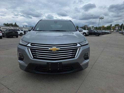 Sterling Gray Metallic 2023 Chevrolet Traverse Premier