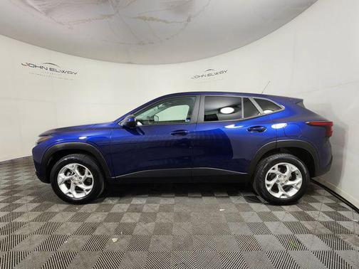 Blue Glow Metallic 2024 Chevrolet Trax LS