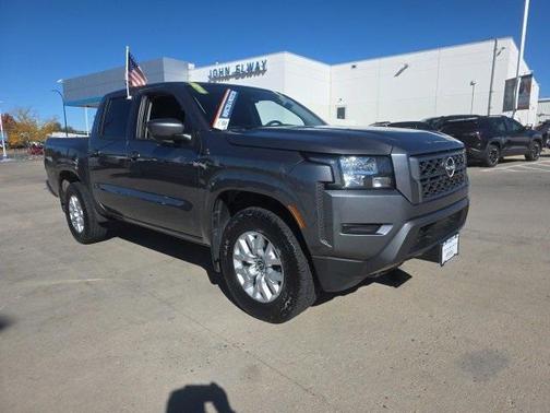 2022 Nissan Frontier SV