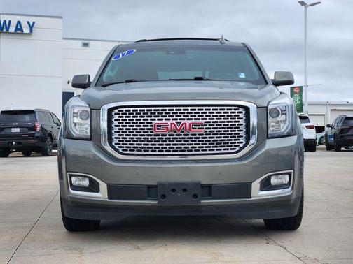 Mineral Metallic 2017 GMC Yukon Denali