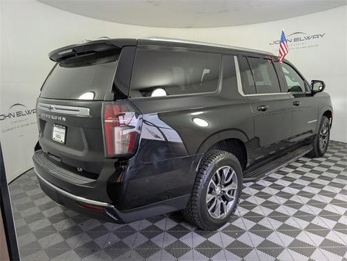 2021 Chevrolet Suburban LT