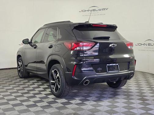 Mosaic Black Metallic 2021 Chevrolet Trailblazer RS