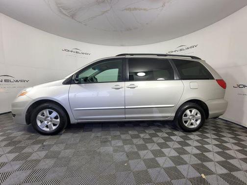 2007 Toyota Sienna LE