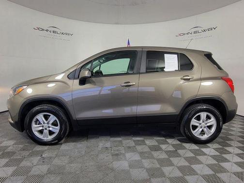 Stone Gray Metallic 2021 Chevrolet Trax LS