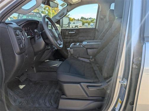 2025 Chevrolet Silverado 3500 WT