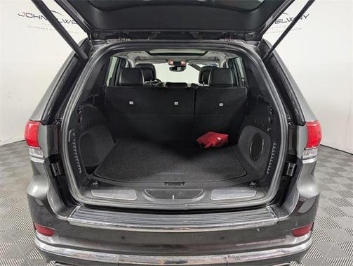 2020 Jeep Grand Cherokee Summit