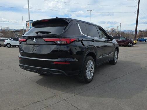 2024 Mitsubishi Outlander ES 2.5 2WD