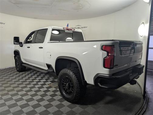 2024 Chevrolet Silverado 2500 4WD Crew Cab Standard Bed ZR2