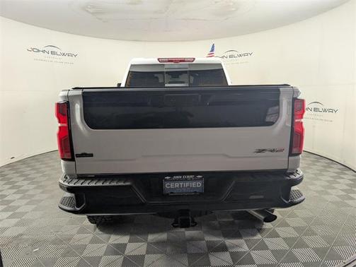 2024 Chevrolet Silverado 2500 4WD Crew Cab Standard Bed ZR2