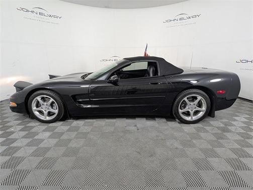 2001 Chevrolet Corvette Base