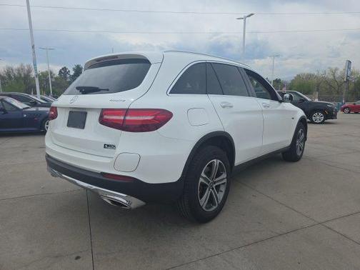 Polar White 2019 Mercedes-Benz GLC 350e 4MATIC