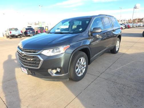 2021 Chevrolet Traverse LT Cloth