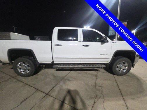 2017 GMC Sierra 2500 SLT