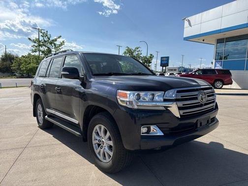 2016 Toyota Land Cruiser Base