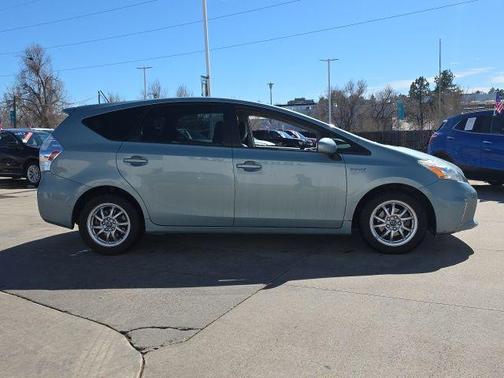 2013 Toyota Prius v Two