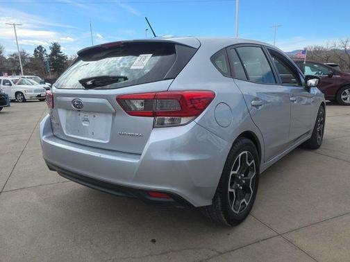 2022 Subaru Impreza Base