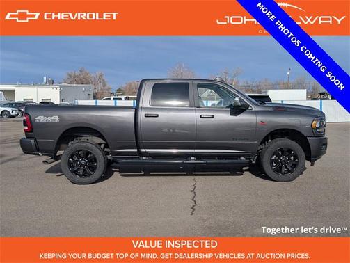 2021 RAM 2500 Big Horn Crew Cab 4x4 6'4' Box