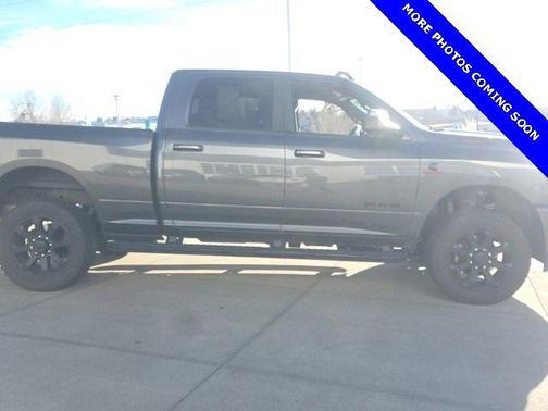 2021 RAM 2500 Big Horn Crew Cab 4x4 6'4' Box