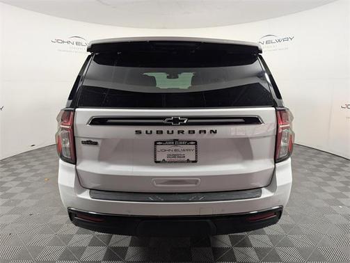 2023 Chevrolet Suburban 4WD Z71