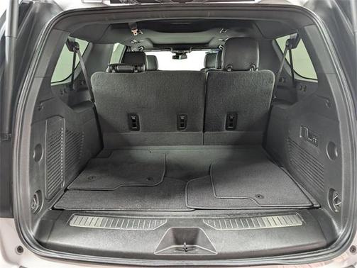 2023 Chevrolet Suburban 4WD Z71