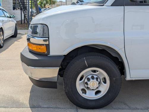 Summit White 2026 Chevrolet Express 2500 Work Van
